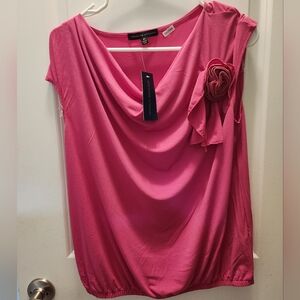 Adrienne Vittadini pink sleeveless blouse. Pink. Size medium.